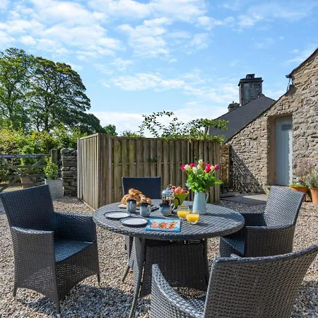 Holiday home Mill House *