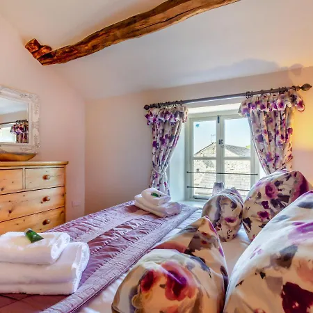 Holiday home Mill House